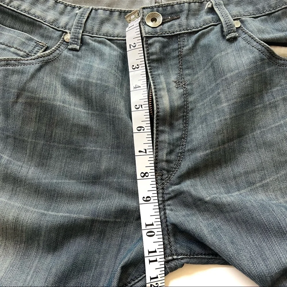 Levis levis mens